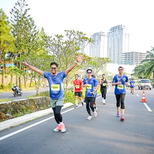 Race photo from BOGORUN 2026