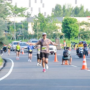 Race photo from BOGORUN 2026
