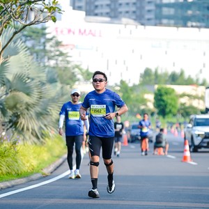 Race photo from BOGORUN 2026