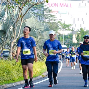 Race photo from BOGORUN 2026