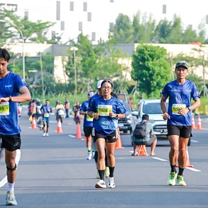 Race photo from BOGORUN 2026