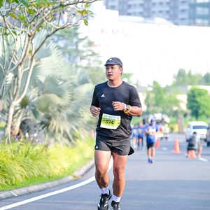 Race photo from BOGORUN 2026