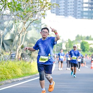 Race photo from BOGORUN 2026