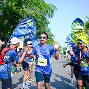 Race photo from BOGORUN 2026