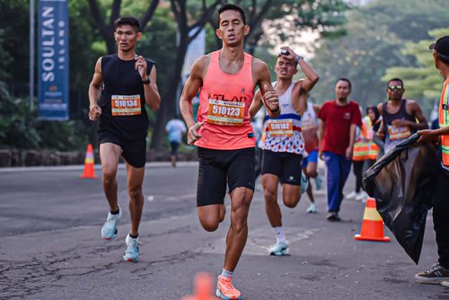 Race photo from NOTARACE 2025