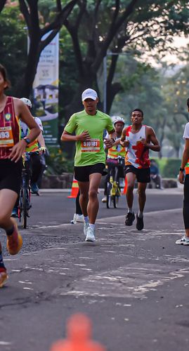 Race photo from NOTARACE 2025