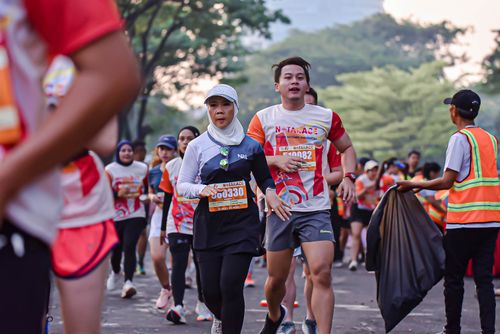 Race photo from NOTARACE 2025