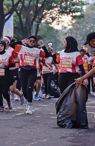 Race photo from NOTARACE 2025