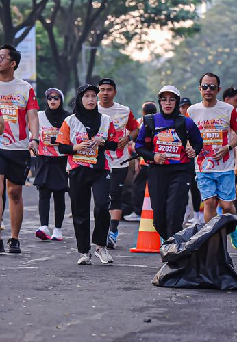 Race photo from NOTARACE 2025