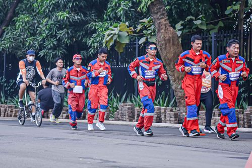 Race photo from NOTARACE 2025