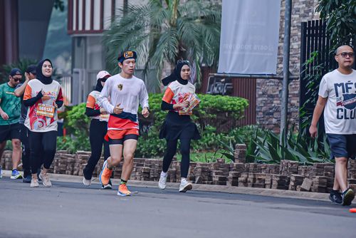 Race photo from NOTARACE 2025