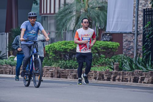 Race photo from NOTARACE 2025