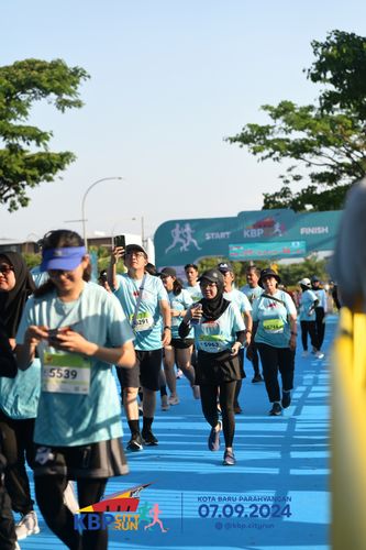 Race photo from KBP City Run 2024