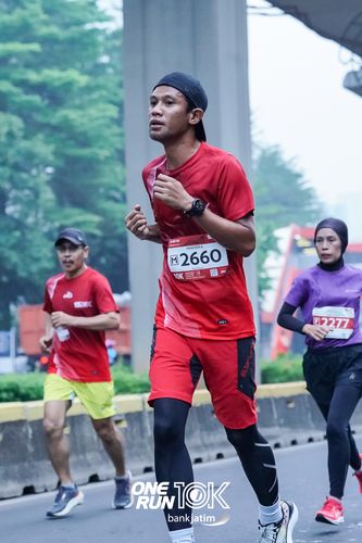 Race photo from ONE RUN 10 K