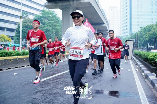 Race photo from ONE RUN 10 K