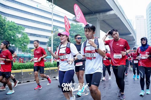 Race photo from ONE RUN 10 K