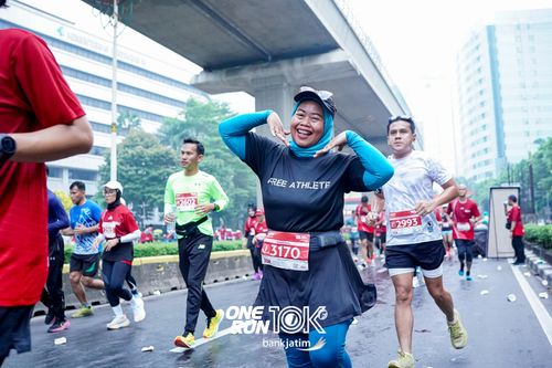 Race photo from ONE RUN 10 K