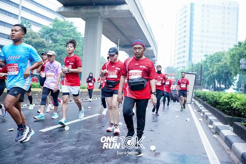 Race photo from ONE RUN 10 K