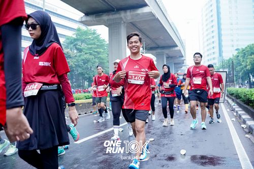 Race photo from ONE RUN 10 K