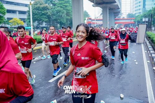 Race photo from ONE RUN 10 K