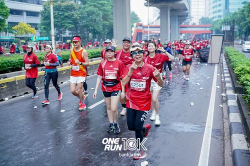 Race photo from ONE RUN 10 K