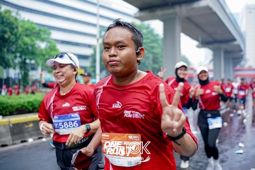 Race photo from ONE RUN 10 K