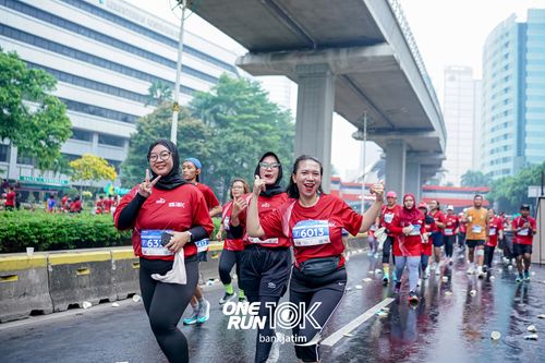 Race photo from ONE RUN 10 K