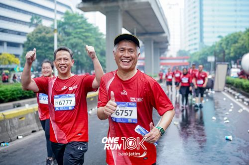 Race photo from ONE RUN 10 K