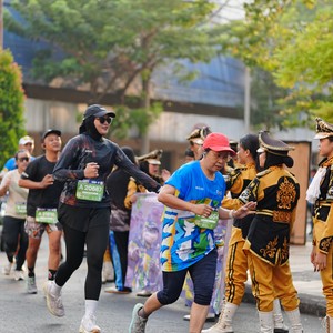 Race photo from SURABAYA ISOPLUS MARATHON 2026