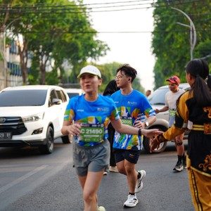 Race photo from SURABAYA ISOPLUS MARATHON 2026