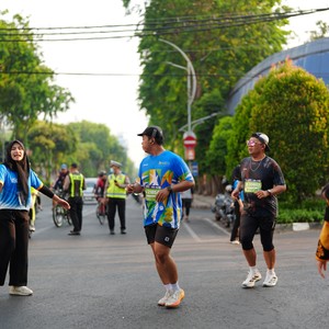 Race photo from SURABAYA ISOPLUS MARATHON 2026