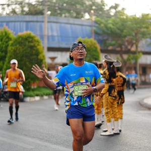 Race photo from SURABAYA ISOPLUS MARATHON 2026