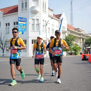 Race photo from SURABAYA ISOPLUS MARATHON 2026