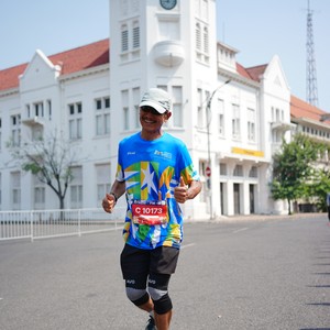 Race photo from SURABAYA ISOPLUS MARATHON 2026