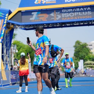 Race photo from SURABAYA ISOPLUS MARATHON 2026