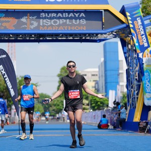 Race photo from SURABAYA ISOPLUS MARATHON 2026