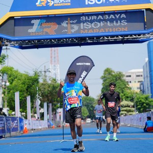 Race photo from SURABAYA ISOPLUS MARATHON 2026
