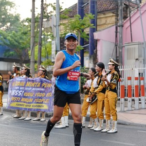Race photo from SURABAYA ISOPLUS MARATHON 2026