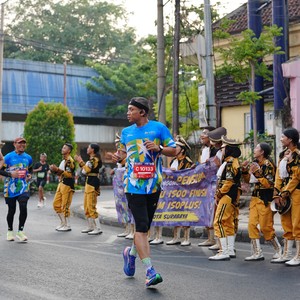 Race photo from SURABAYA ISOPLUS MARATHON 2026