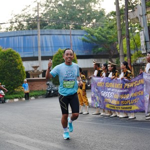 Race photo from SURABAYA ISOPLUS MARATHON 2026