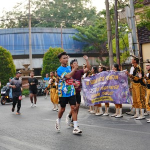 Race photo from SURABAYA ISOPLUS MARATHON 2026
