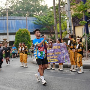 Race photo from SURABAYA ISOPLUS MARATHON 2026