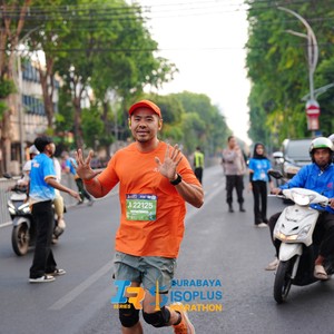 Race photo from SURABAYA ISOPLUS MARATHON 2026