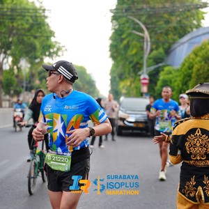 Race photo from SURABAYA ISOPLUS MARATHON 2026