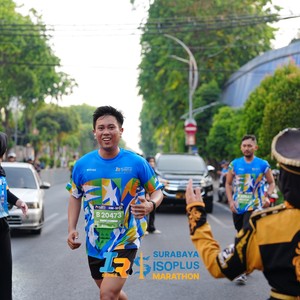 Race photo from SURABAYA ISOPLUS MARATHON 2026