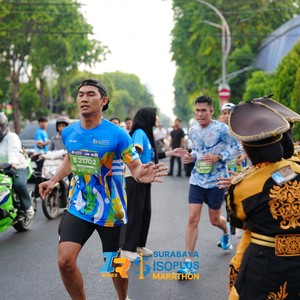 Race photo from SURABAYA ISOPLUS MARATHON 2026