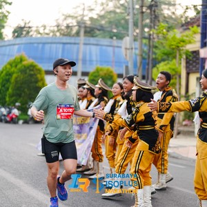 Race photo from SURABAYA ISOPLUS MARATHON 2026