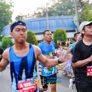 Race photo from SURABAYA ISOPLUS MARATHON 2026