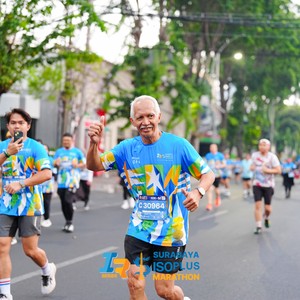 Race photo from SURABAYA ISOPLUS MARATHON 2026