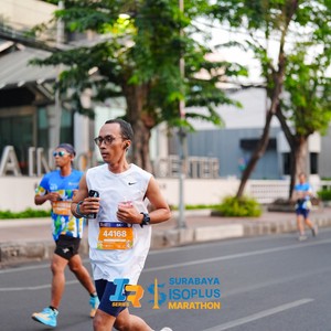 Race photo from SURABAYA ISOPLUS MARATHON 2026